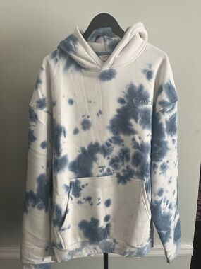 Comfort Colors White & Blue Tie-Dye Pullover Hoodie